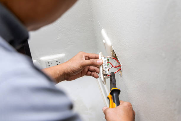 Best Circuit Breaker Repair  in Lower Grand Lagoon, FL